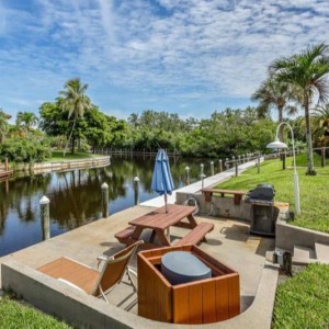 Sanibel Arms Condominiums